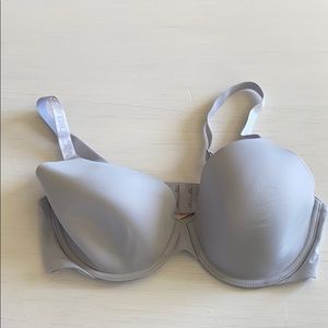 t-shirt bra